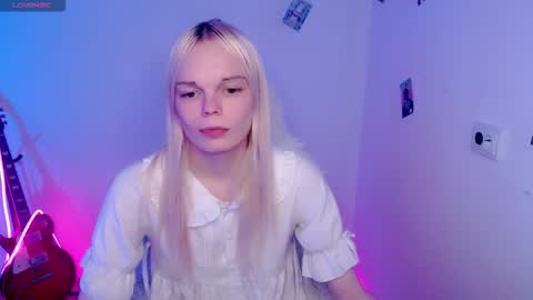 Snapshot of emily_nyaffe chatting on 11.25.25 Lia online show from 11.25.25