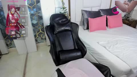 Snapshot of emily_parkss666 chatting on 12.04.25 Emily online show from 12.04.25