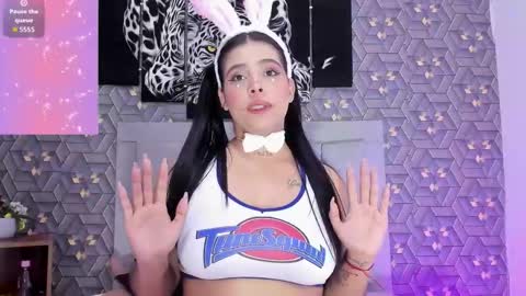 Snapshot of emily_rivera78 chatting on 11.01.25 Emily online show from 11.01.25