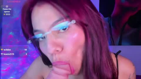 Snapshot of emily_rosinn chatting on 05.17.26 Emily online show from 05.17.26