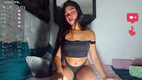 Snapshot of emily_rosse9 chatting on 01.23.25 emily_rosse9 online show from 01.23.25