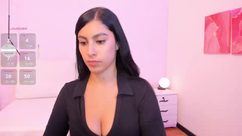 Snapshot of emily_roux chatting on 09.10.25 EMILY online show from 09.10.25