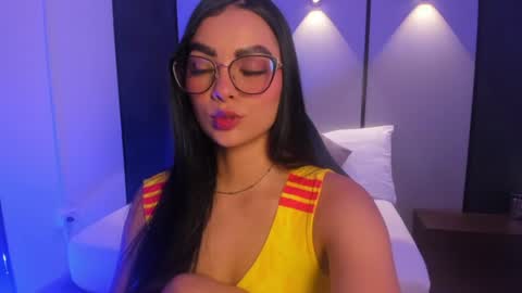 Snapshot of emily_tolson chatting on 06.17.26 emily_tolson online show from 06.17.26