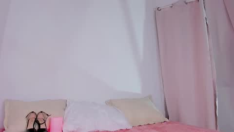 Snapshot of emily_walker4 chatting on 03.26.26 emily_walker4 online show from 03.26.26