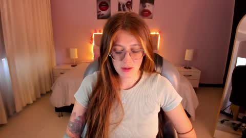 emily_warren__ online show from 04.30.26