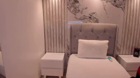 Snapshot of emilyangel1 chatting on 03.13.26 E M Y L Y online show from 03.13.26