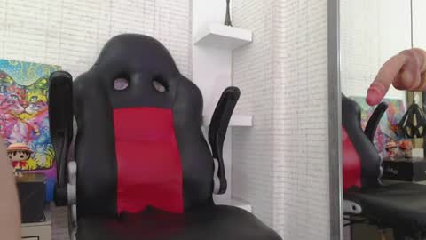  E M Y L Y  online show from 07.09.26