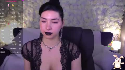 Snapshot of emilycandys chatting on 06.19.26 Emy online show from 06.19.26