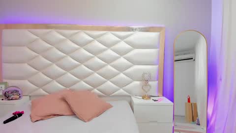 Sweet Emily online show from 03.20.26