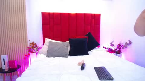 EMILY  online show from 04.22.26