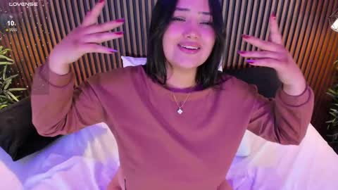 Snapshot of emilycortex chatting on 03.06.25 Emily online show from 03.06.25