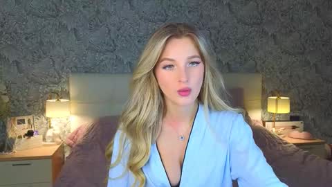 emilydancee online show from 11.12.25