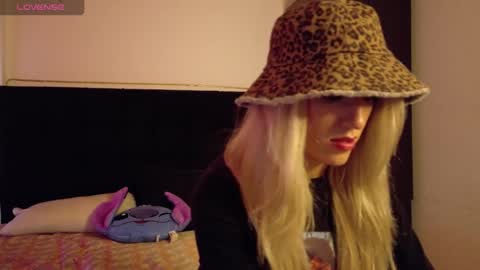 Emily Edwards online show from 01.08.26