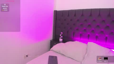 Snapshot of emilyevanss1_ chatting on 11.20.25 Emily online show from 11.20.25