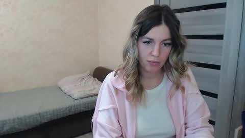 Snapshot of emilyfork chatting on 10.12.25 emilyfork online show from 10.12.25