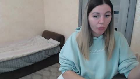 Snapshot of emilyfork chatting on 10.17.25 emilyfork online show from 10.17.25