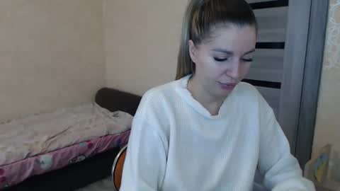 Snapshot of emilyfork chatting on 11.12.25 emilyfork online show from 11.12.25