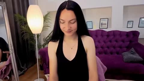 Snapshot of emilygreyy__ chatting on 06.08.26 emilygreyy__ online show from 06.08.26