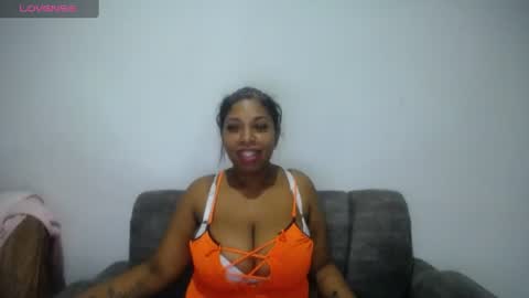 Snapshot of emilyhines__ chatting on 07.11.26 Emilyhines online show from 07.11.26