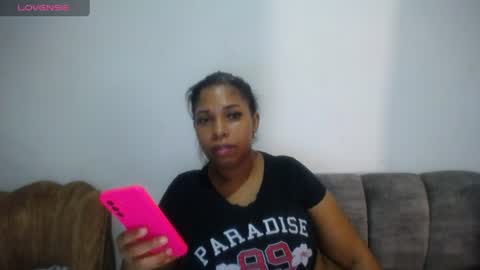 Snapshot of emilyhines__ chatting on 07.16.26 Emilyhines online show from 07.16.26