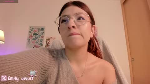 Snapshot of emilyincb1 chatting on 05.13.26 first stream May 5 ig online show from 05.13.26