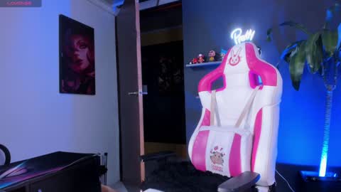 Emily Jhonson online show from 01.13.25