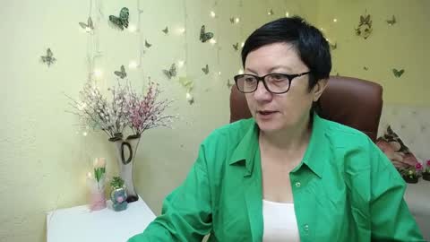 Emily online show from 04.21.26