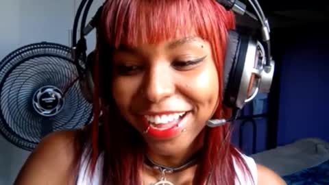 Emily Livos online show from 03.14.26