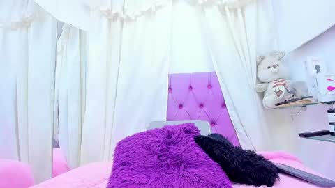 Emily online show from 01.14.25