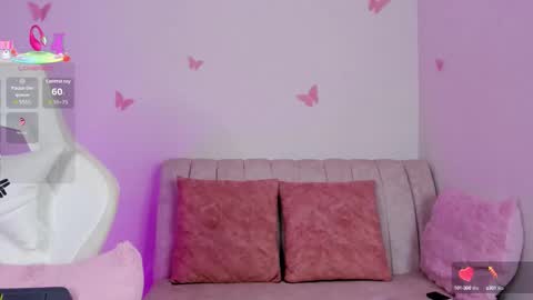 Snapshot of emilyrive chatting on 09.23.25 Emily online show from 09.23.25