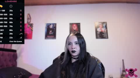 Snapshot of emilyrymer chatting on 01.29.25 Emily Support me to have 100 likes plx online show from 01.29.25