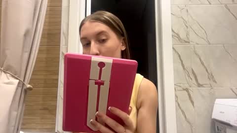 Snapshot of emilystechuchak chatting on 07.14.26 emilystechuchak online show from 07.14.26