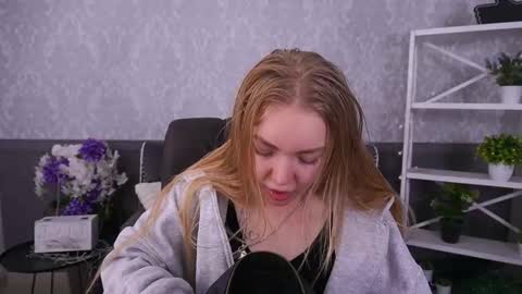 Snapshot of emilysunshines chatting on 11.22.25 MY NAME IS Emily WELCOME EVERYONE I WILL BE HAPPY TO GIVE YOU WHAT YOU HAVE DREAMED OF FOR SO LONG online show from 11.22.25