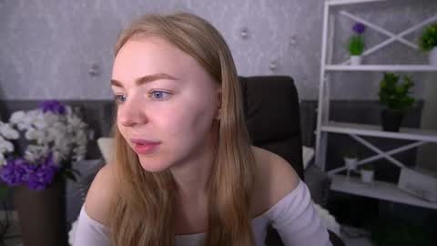 Snapshot of emilysunshines chatting on 01.11.26 MY NAME IS Emily WELCOME EVERYONE I WILL BE HAPPY TO GIVE YOU WHAT YOU HAVE DREAMED OF FOR SO LONG online show from 01.11.26