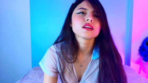 Snapshot of emilywithe_ chatting on 02.03.25    online show from 02.03.25