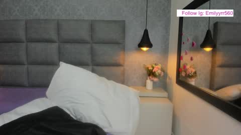 emilyy_r online show from 03.08.26