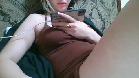 emma_991 online show from 01.23.25