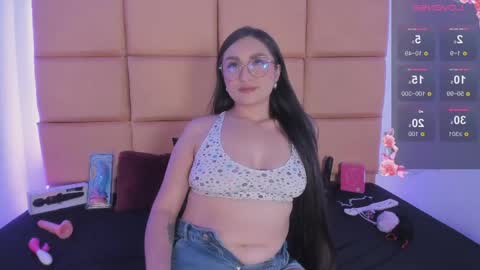 emma__js_ online show from 04.14.26