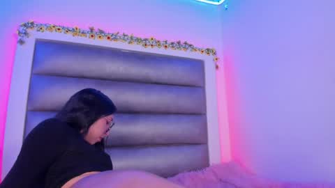 emma__js_ online show from 06.09.26