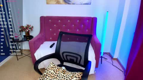 emma__rosss online show from 05.18.26