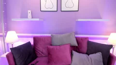 emma__walkerr_ online show from 01.23.25