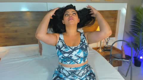 Emma  online show from 01.05.25