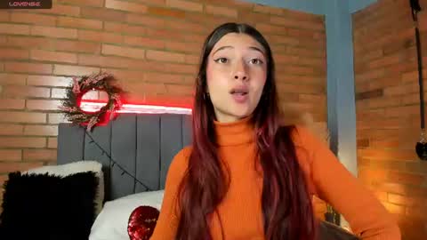 Snapshot of emma_belley chatting on 06.21.26 Hey Im EmmaHelp me reach 100 likes online show from 06.21.26