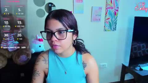 Snapshot of emma_boo_ chatting on 06.18.26 emma_boo_ online show from 06.18.26