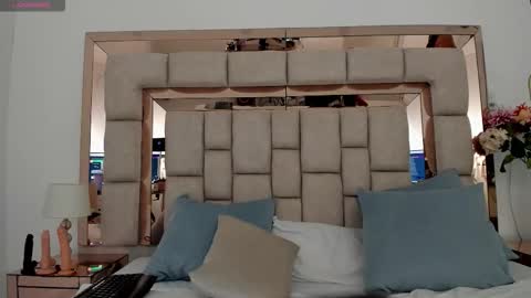 Snapshot of emma_castilloo chatting on 11.03.25 Emma Castillo online show from 11.03.25