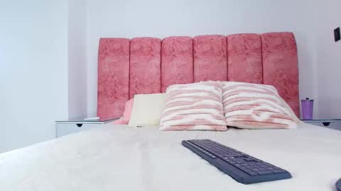 Snapshot of emma_curvy1 chatting on 12.03.25 Emma online show from 12.03.25