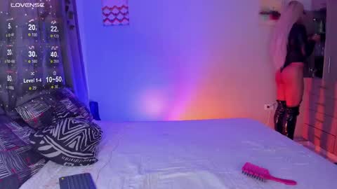 Snapshot of emma_demonn chatting on 02.13.25 Mistress Emma Demon online show from 02.13.25