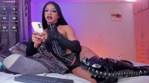 Snapshot of emma_demonn chatting on 02.20.25 Mistress Emma Demon online show from 02.20.25