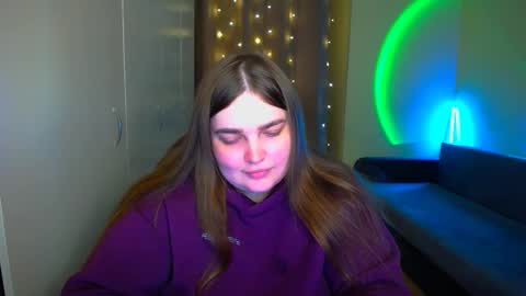 Snapshot of emma_dorn chatting on 10.26.25 Eva online show from 10.26.25