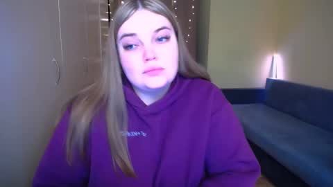 Snapshot of emma_dorn chatting on 03.04.26 Eva online show from 03.04.26